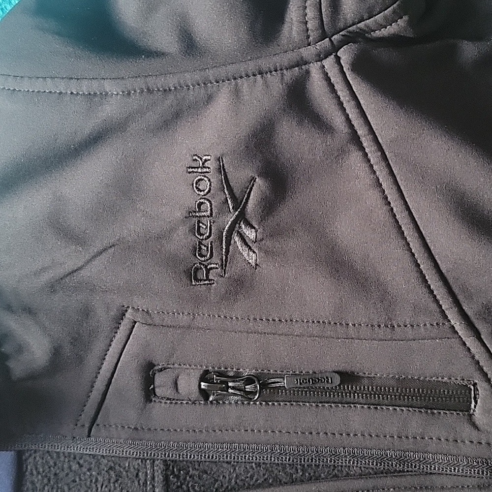 Kids Reebok Jacket. Size small. Color Black - Picture 4 of 11
